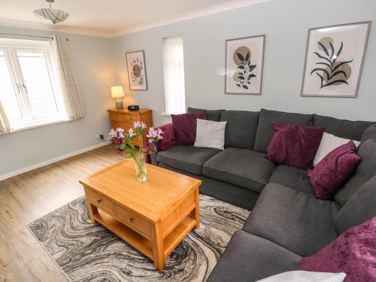 Mews Cottage คาร์มาเทน ภายนอก รูปภาพ