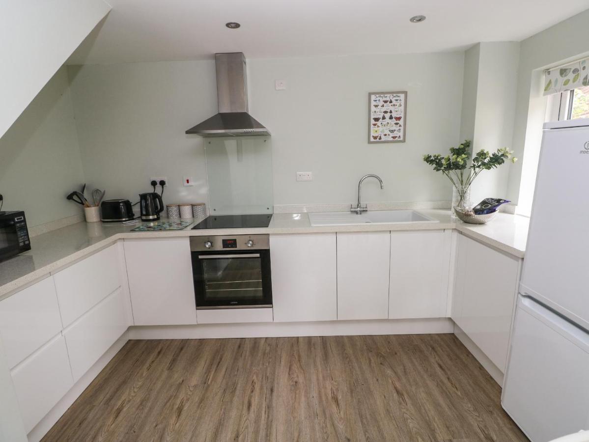 Mews Cottage คาร์มาเทน ภายนอก รูปภาพ